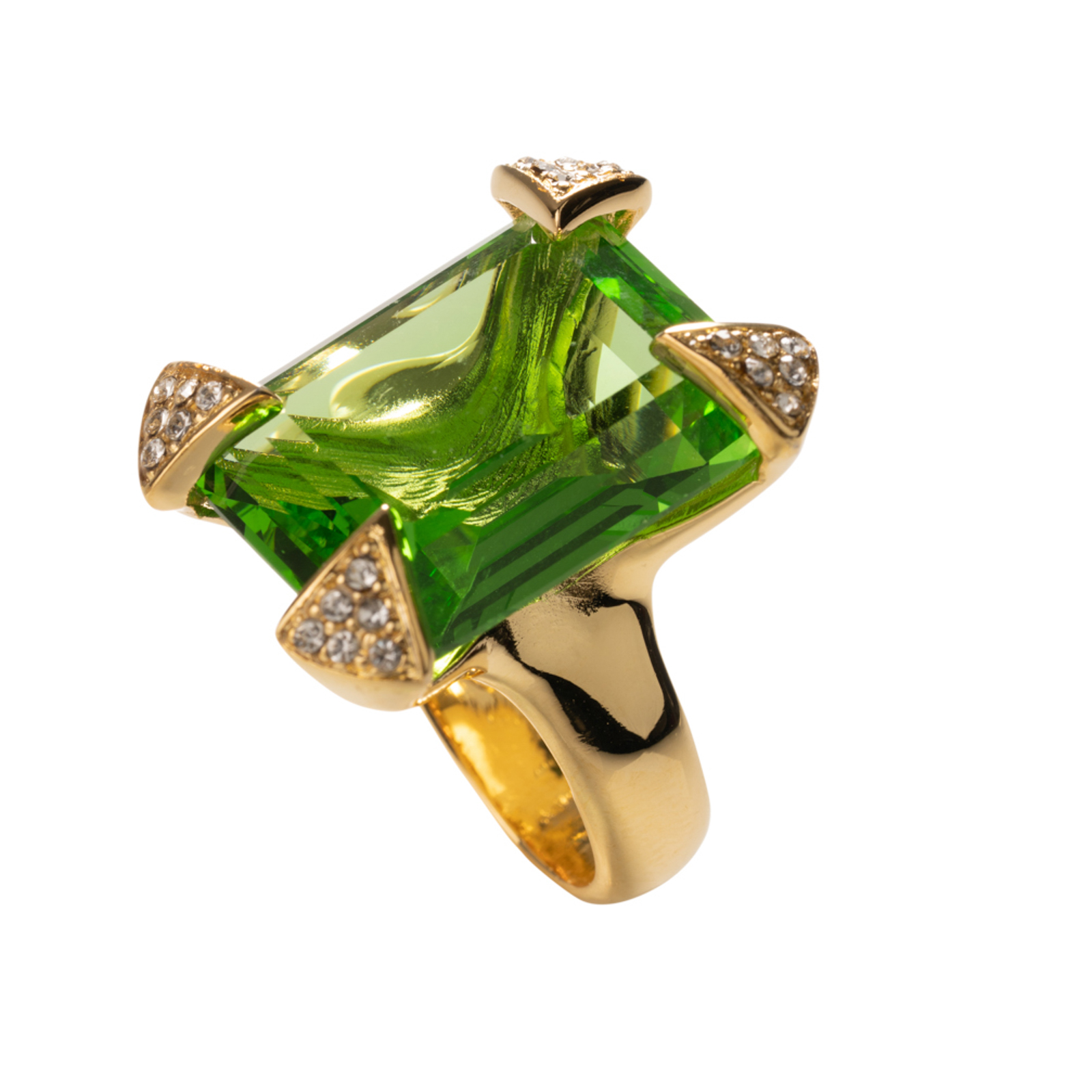 Anello in bronzo placcato in oro 18 kt con angoli rifiniti con Swarovski e pietra cristallo color peridot