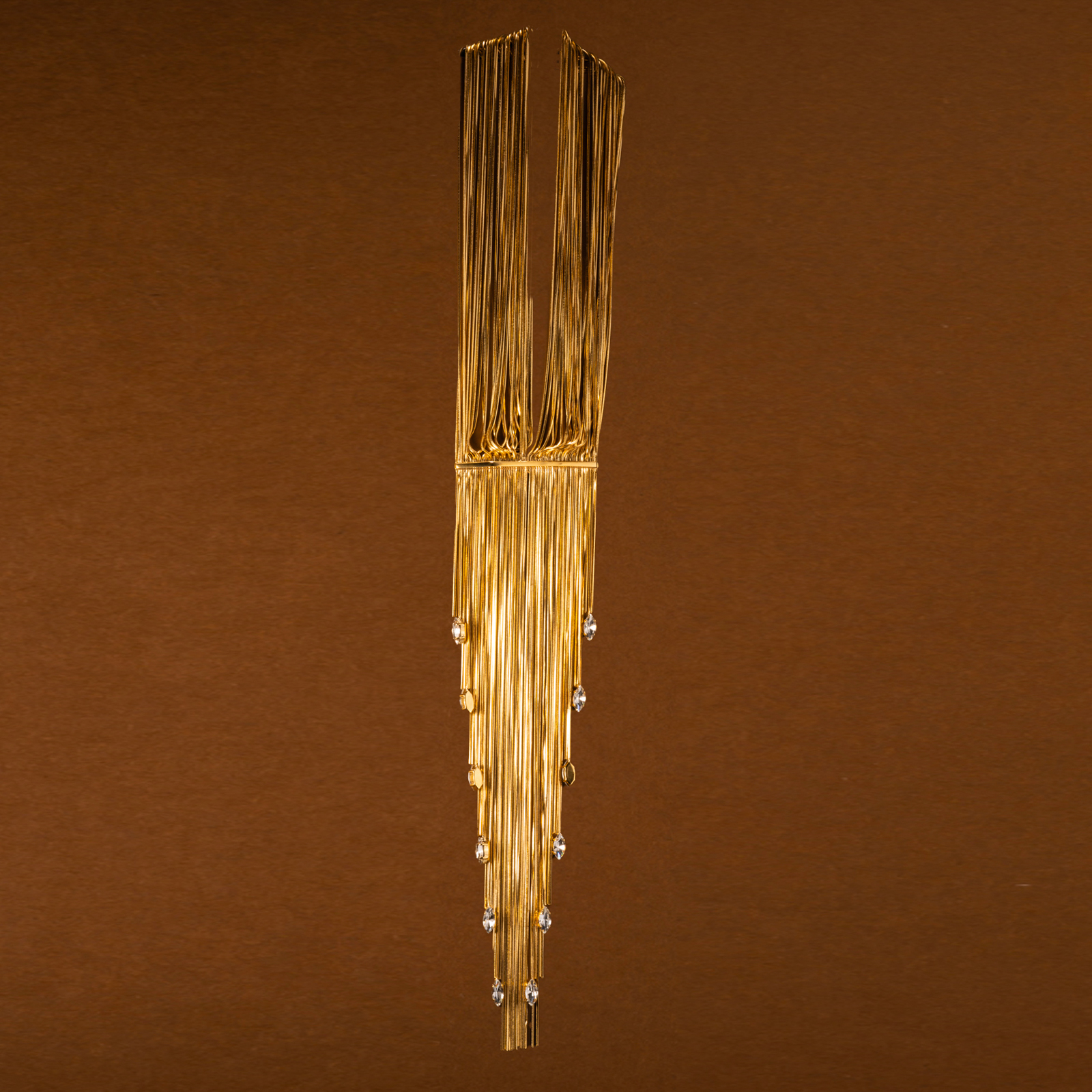 Collana con catena multi-fili a cascata in bronzo con cristalli a forma ogiva nelle estremità